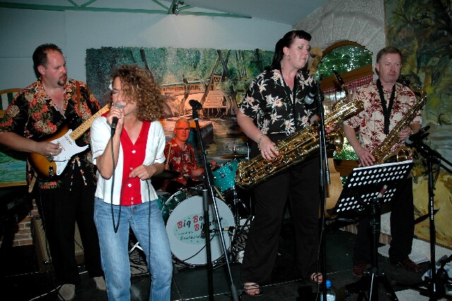 min 2006 06 11 guinguette mp 324